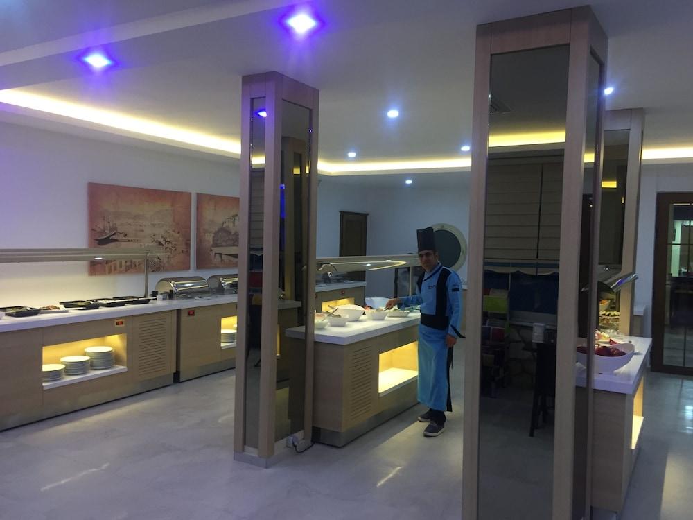 Miray Hotel İcmeler Bagian luar foto